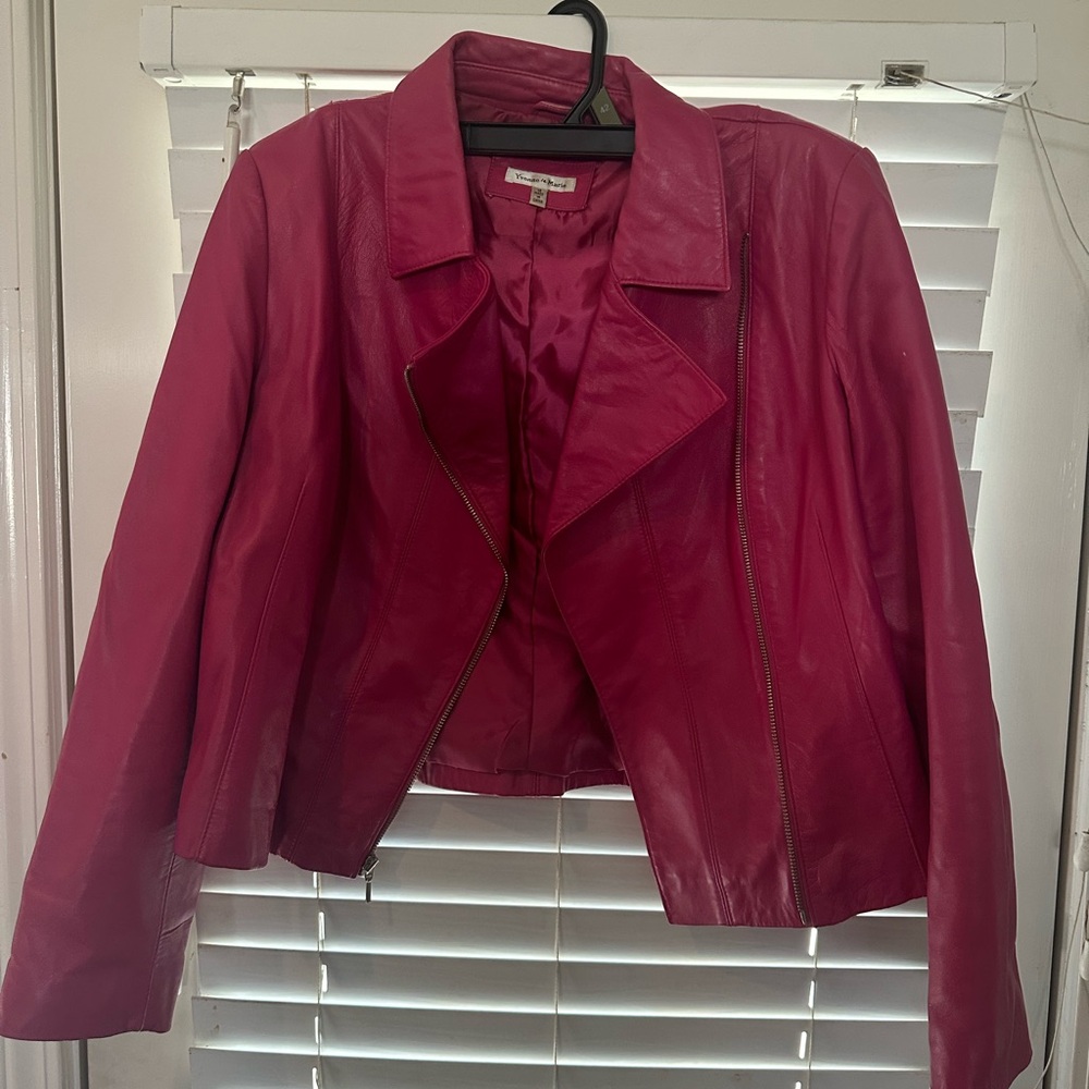 Yvonne & Marie Women's Pink Cropped Zip-Up Jacket Size 12 - Picture 1 of 3